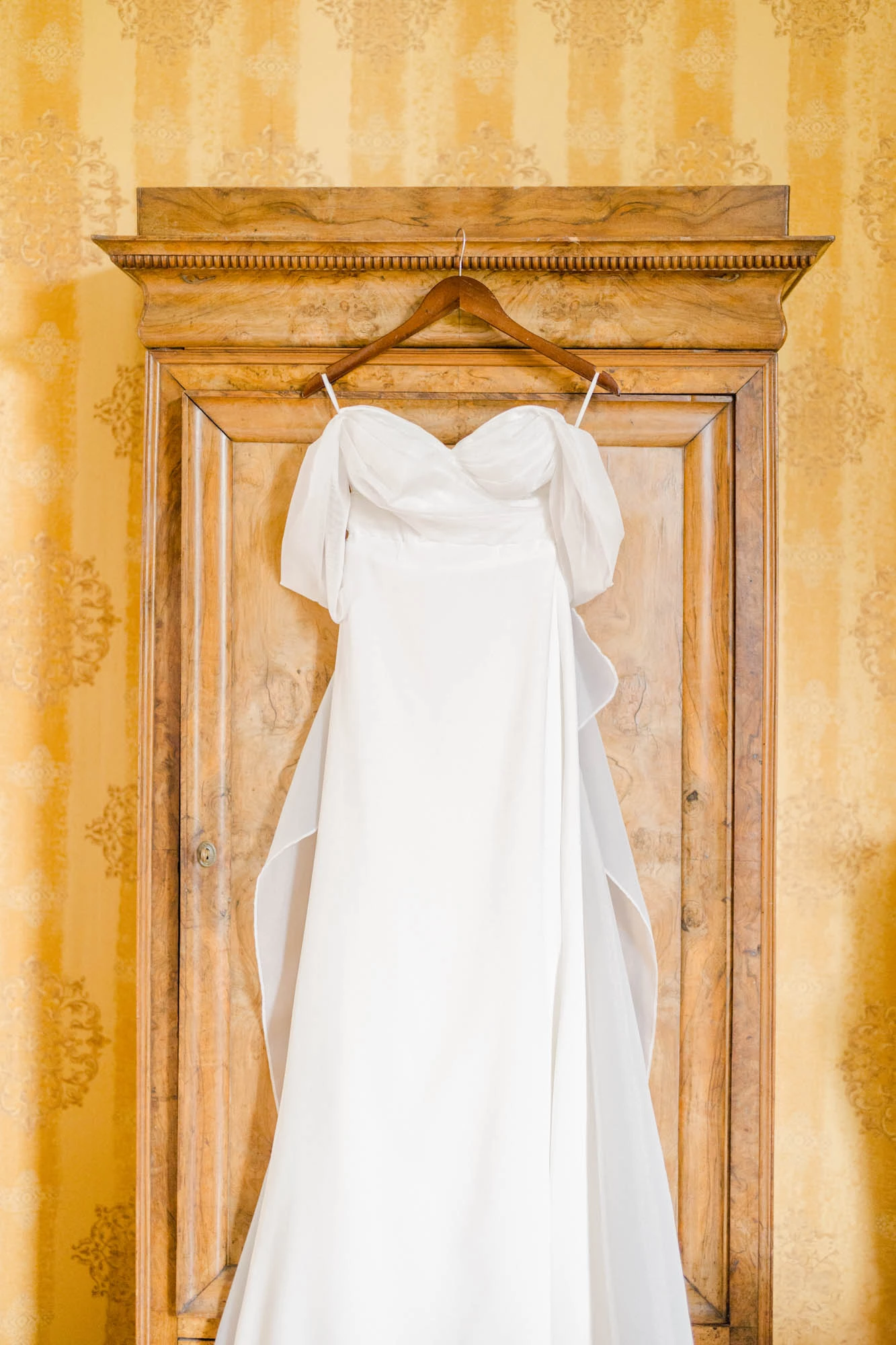 robe blanc rose beige marron